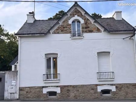 maison de ville 112 m² – centre-ville d’auray (56) – jardin 453 m² – sans frais d’agence