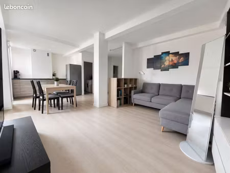 studio 46 71m² avec balcon