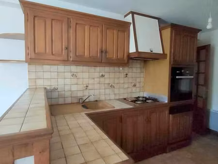 particulier lour appartement type f 4