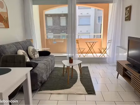 studio meublé 25m2 à l année – la rochelle la genette