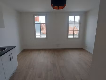 studio 1 pièce 31 m²