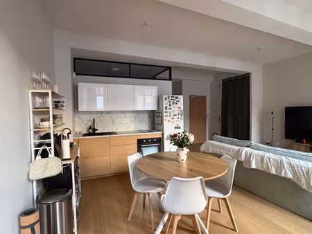 appartement 51 m² à louer – entièrement rénové