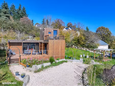 « authentique chalet lou mas en lozère – calme absolu et vue exceptionnelle »
