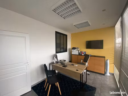bureaux 47 m² la rochelle