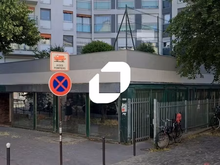 local bureaux 544 m²