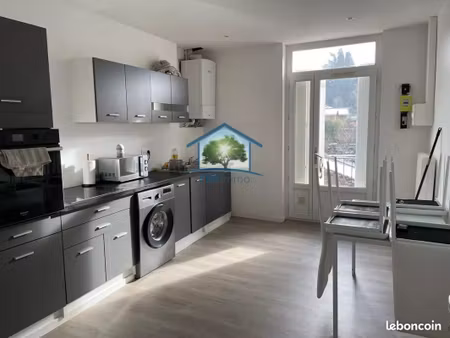 immeuble 13 pièces 244 m²