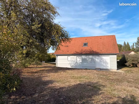 location maison individuelle clairvaux-les-lacs