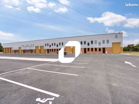 local logistique 3 452 m²