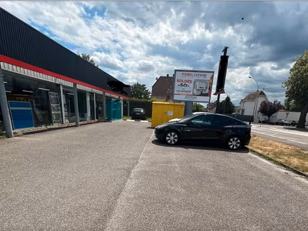 local commercial