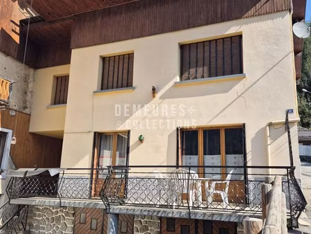 maison de village 5 pièces 140 m²