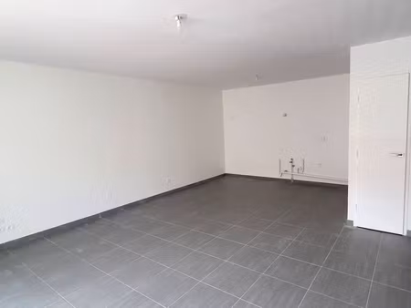 t3 66m2 avec terrasse  cave et garage