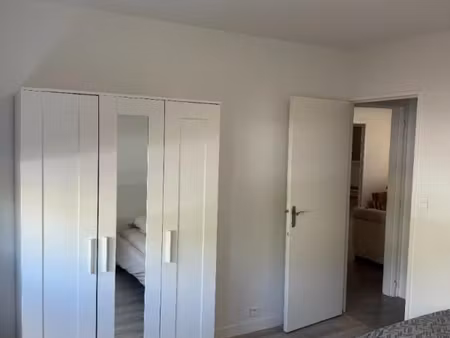 chambre 1 pièce 9 m²