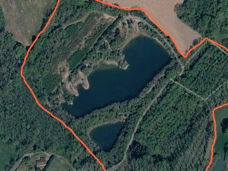domaine d’exception 7 6 ha : 2 étangs avec pêcheries  bois de chênes et équipements