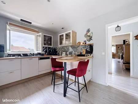 maison 6 pièces 150 m²