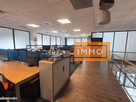bâtiment 1 378 m²