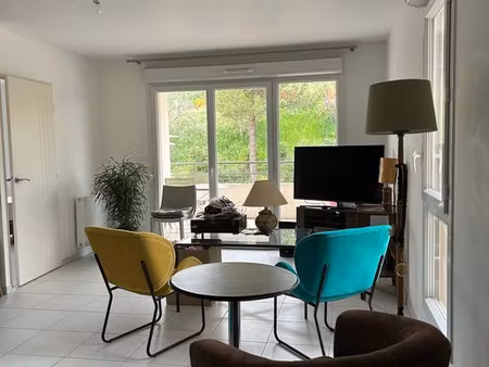 t2 dans residence à vacquerole