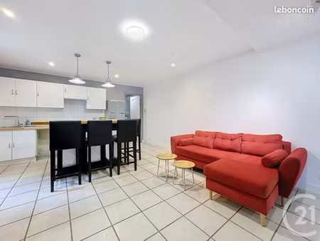 appartement 1 pièce 43 m²