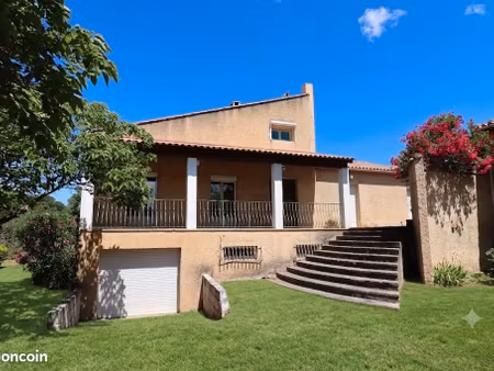 maison 6 pièces 135 m²