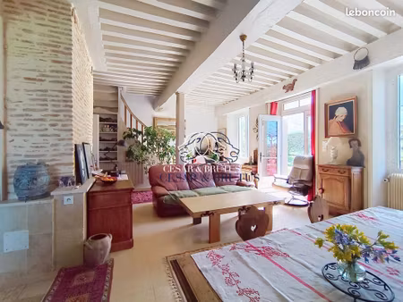 maison 9 pièces 254 m²