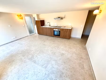 t3 neuf dans une villa