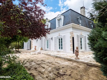 propriété 12 pièces 260 m²