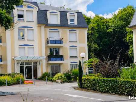 t3 avec jardin  en lisiere de foret