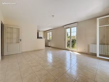 appartement avec jardin et place de parking
