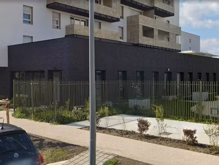 local commercial 170 m² échirolles
