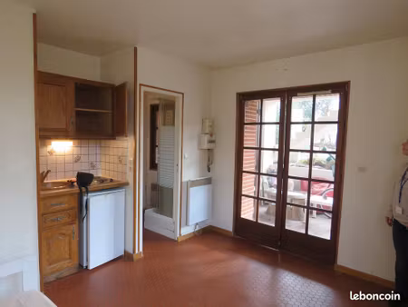 part loue studio cote pavée dans toulousaine