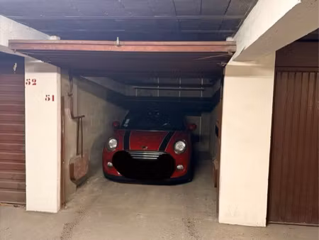 box / garage fermé