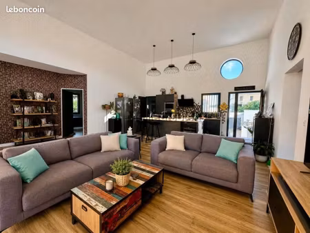maison 5 pièces 140 m²