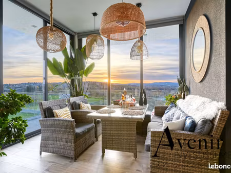maison 7 pièces 235 m²