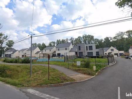 terrain à bâtir de 356 m² à bourg-des-comptes (35)