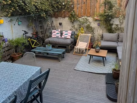 maison familiale rénovée d’environ 100m² – grande terrasse de 30 m² – 4 chambres – 2 salle
