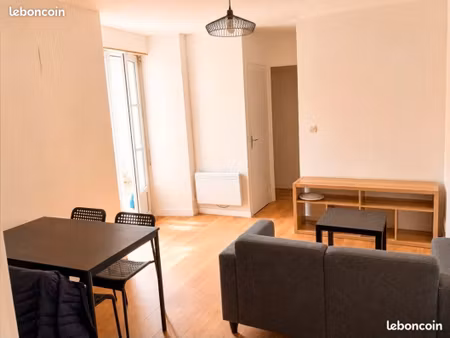 t2 meublé avec terrasse privé