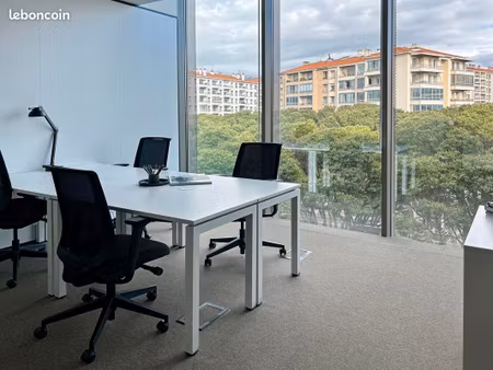 location d'espace de bureau au design magnifique pour 4 personnes à marseille  spaces boul