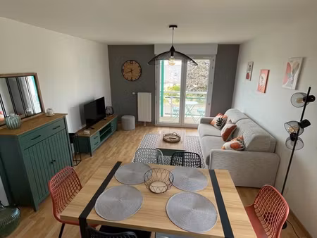 t2 duplex meublé