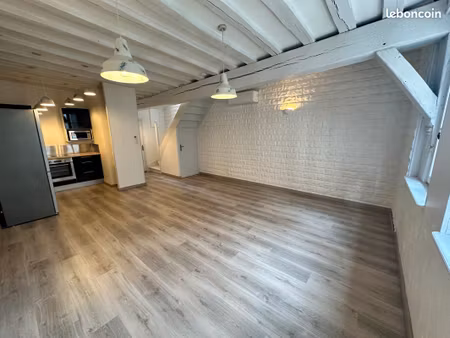 f2 en duplex de 57m² au centre-ville  climatisation réversible
