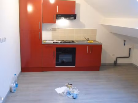 t2 - 28.5m²