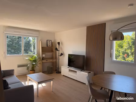 t2 meublé 46m² refait à neuf – blagnac grand noble