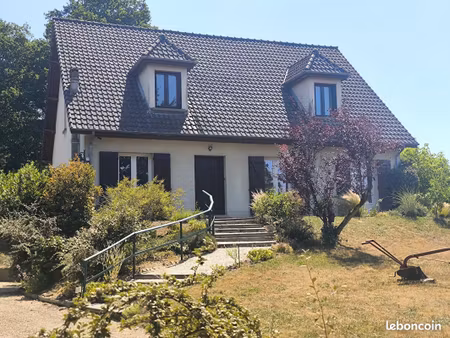 propriété 6 pièces 169 m²