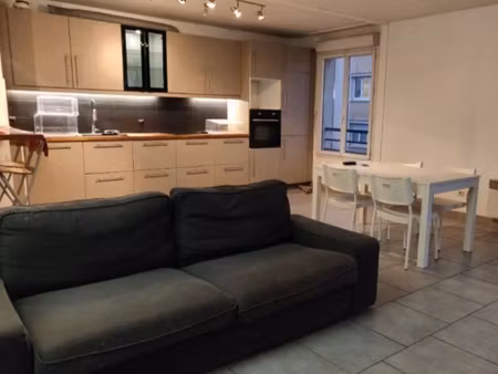 à louer t3 meublé 74m2 + parking bastide