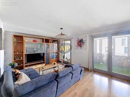 appartement 4 pièces 90 m²