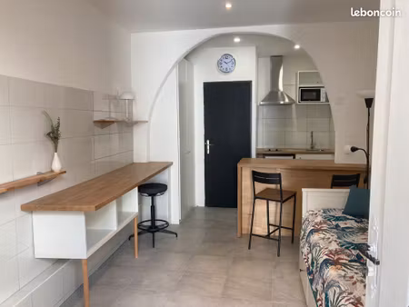 idéal étudiant - studion 18 46 m² - rue henri iv - nîmes
