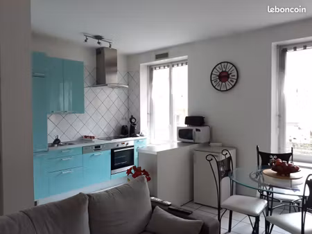appartement lyon 8 proche mermoz 57 m²