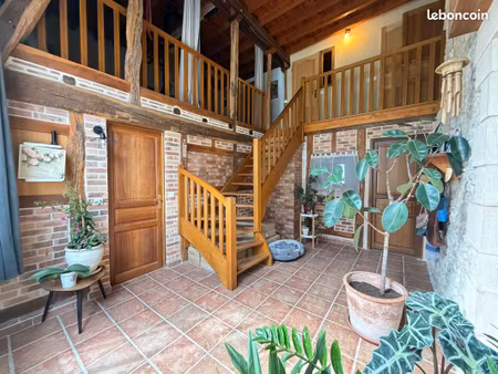 maison 4 pièces 228 m²