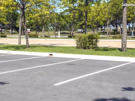 location place de parking
