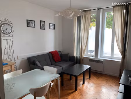 joli t2 meublé centre ville libre aout