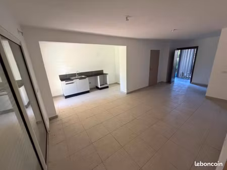 appartement 3 pièces 56 m²