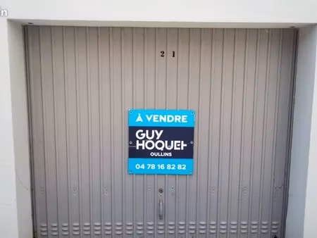 garage box fermé oullins haut de l’oasis - 15m2